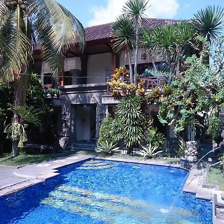 Wahyu Bungalow And Restaurant