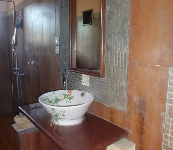 Wahyu Bungalow And Restaurant
