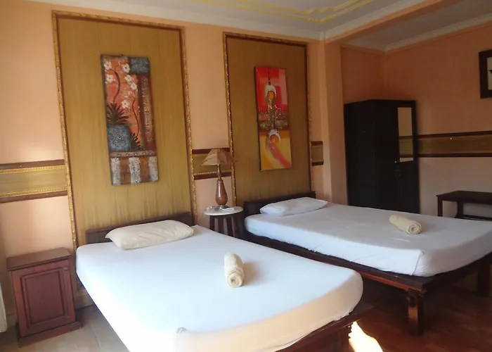 ホリデーパーク Wahyu Bungalow And Restaurant 3*