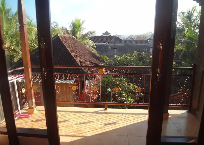 Wahyu Bungalow And Restaurant ホリデーパーク