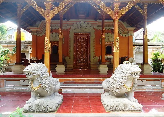 Wahyu Bungalow And Restaurant ホリデーパーク