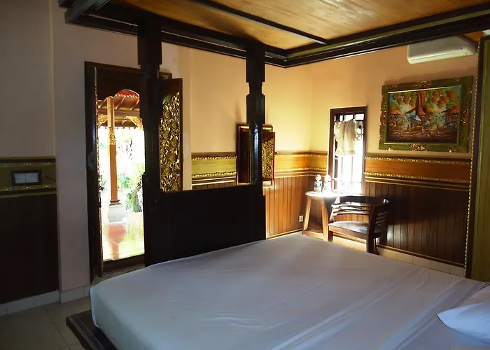 ホリデーパーク Wahyu Bungalow And Restaurant