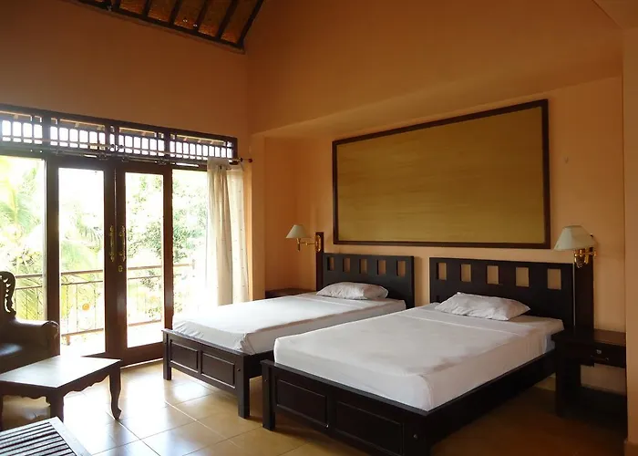 ホリデーパーク Wahyu Bungalow And Restaurant 3*