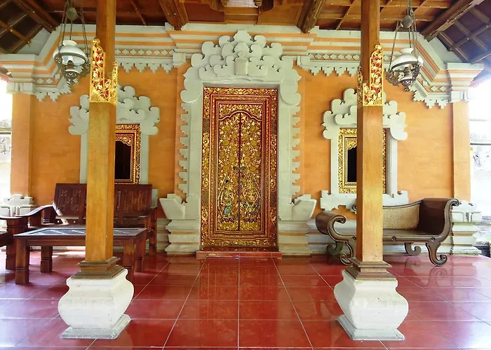 ホリデーパーク Wahyu Bungalow And Restaurant